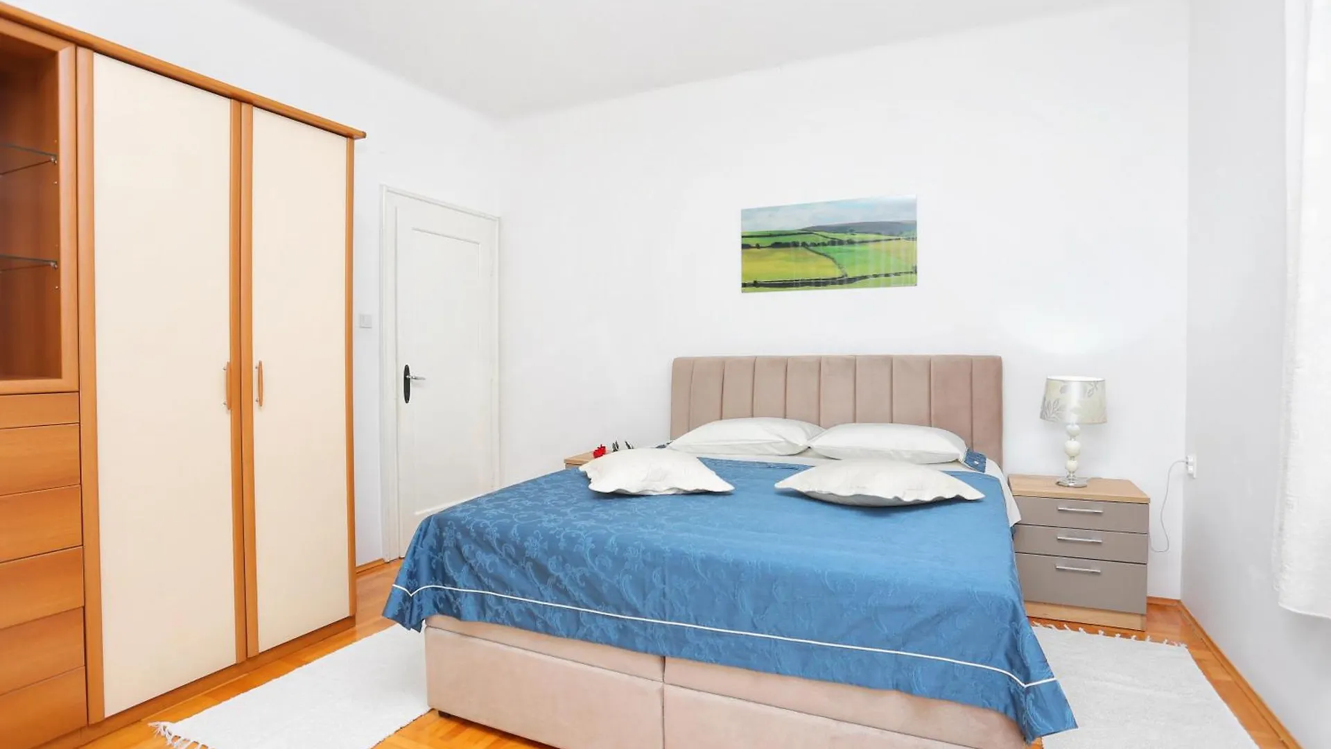 Apartments With Wifi Split - 16420 0*,  クロアチア